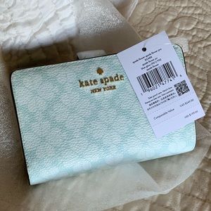 Kate Spade Flower Medium Compact Bifold Wallet NWT